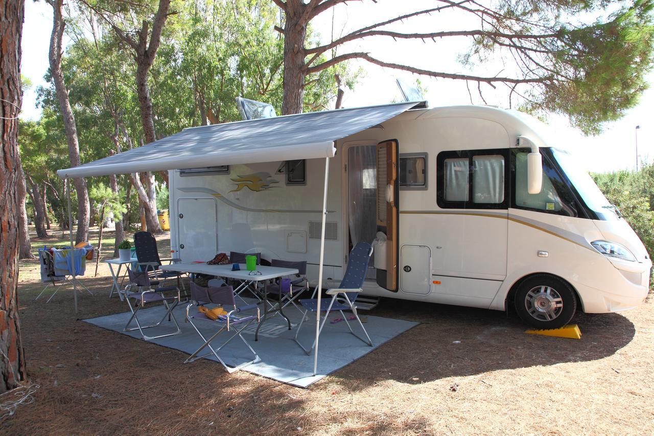 Riva Di Ugento Beach Camping Resort Exterior foto